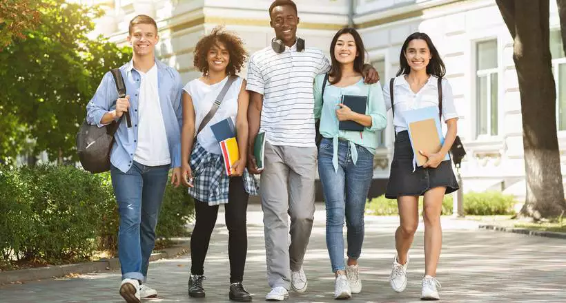 Quanto custa uma faculdade particular no Brasil? Valores 2026 por curso