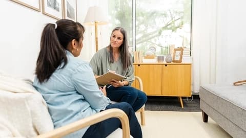 Quanto custa a mensalidade de Psicologia com bolsa de estudo? Valores 2026